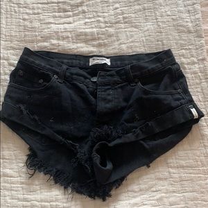 One Teaspoon distressed shorts - black
